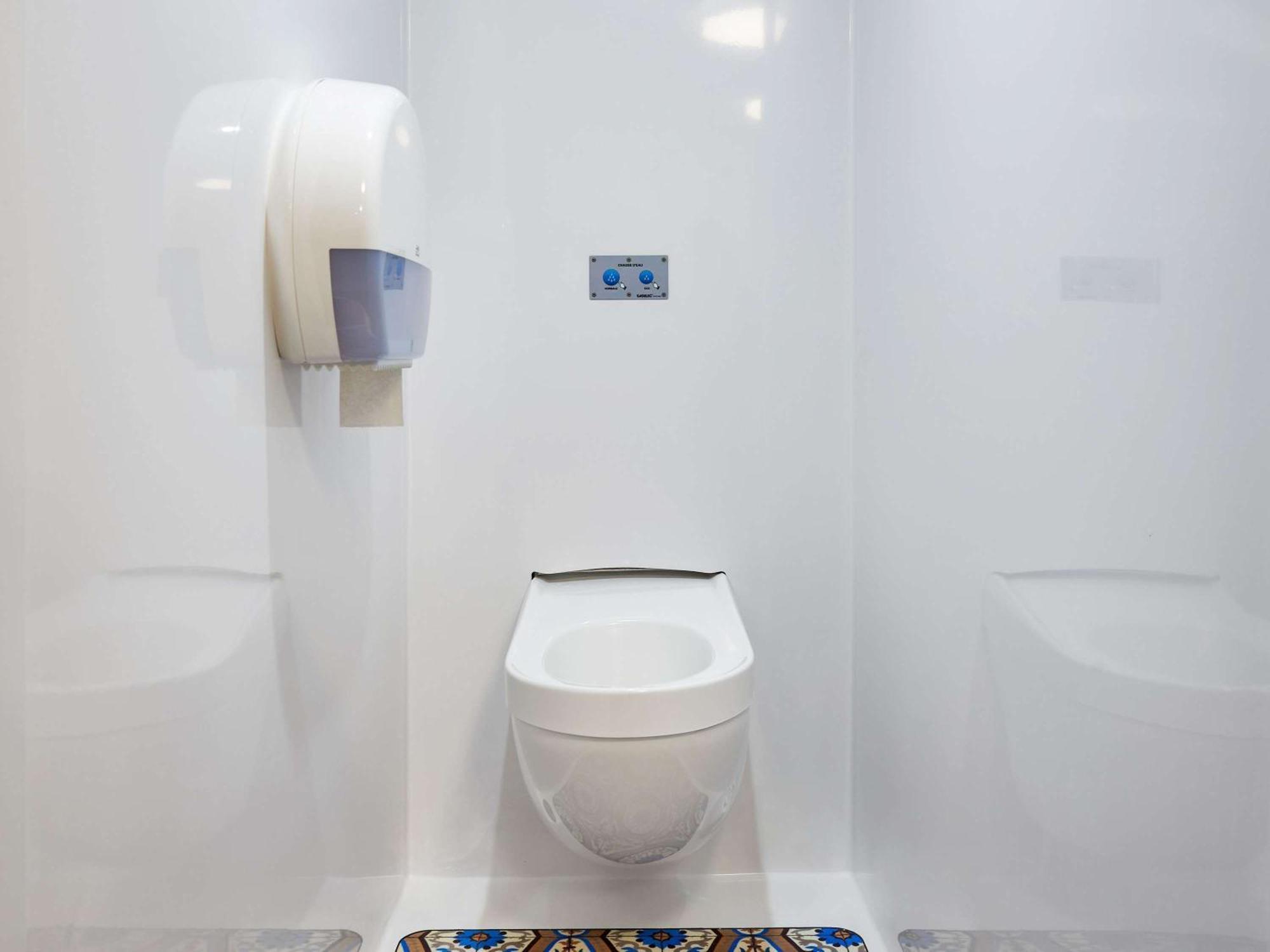 Hotelf1 Le Mans Nord Saint-Saturnin  Ngoại thất bức ảnh
