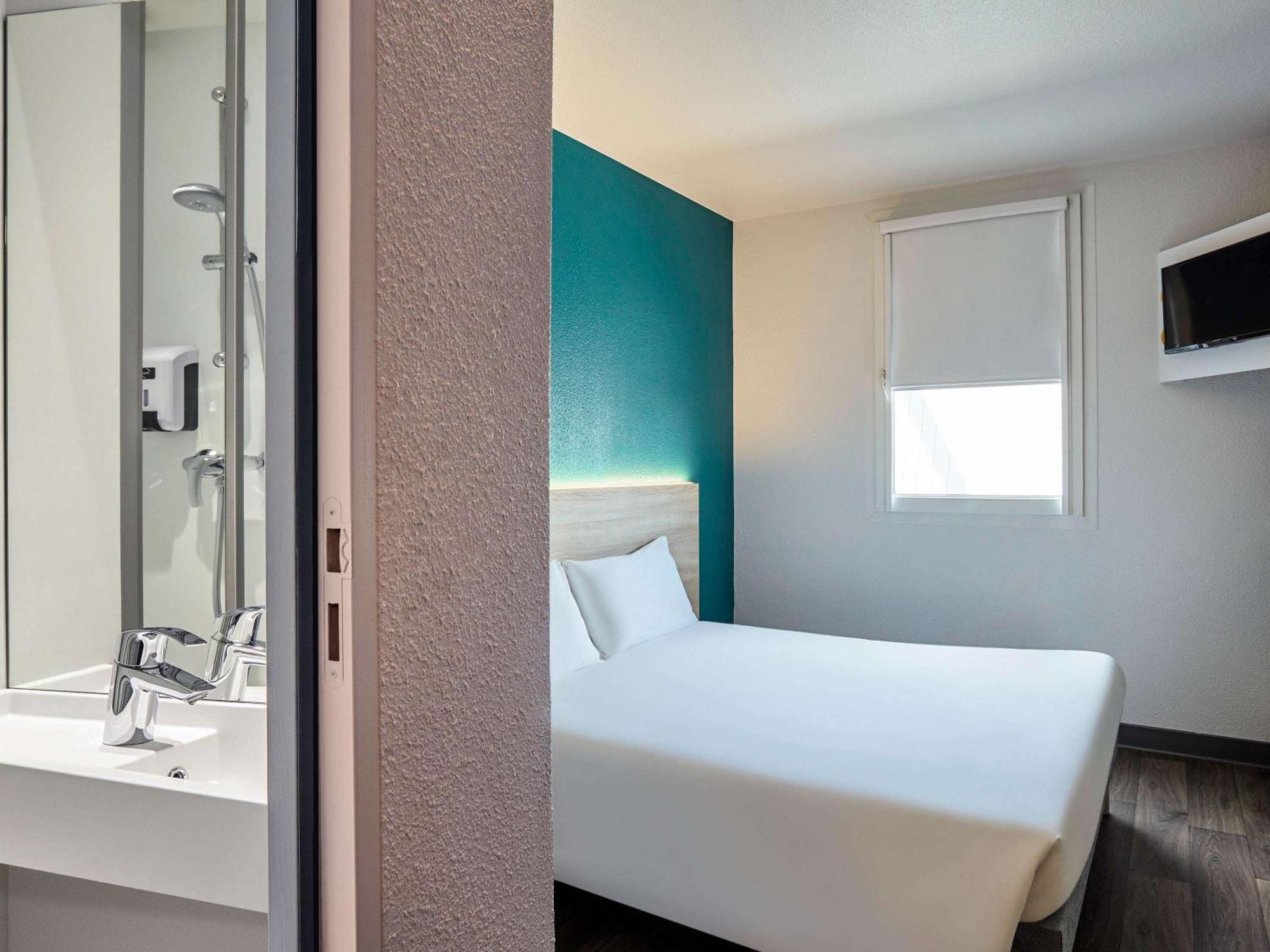 Hotelf1 Le Mans Nord Saint-Saturnin  Ngoại thất bức ảnh