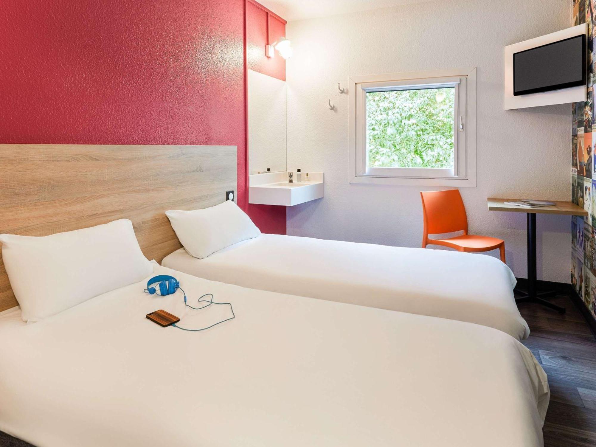 Hotelf1 Le Mans Nord Saint-Saturnin  Ngoại thất bức ảnh