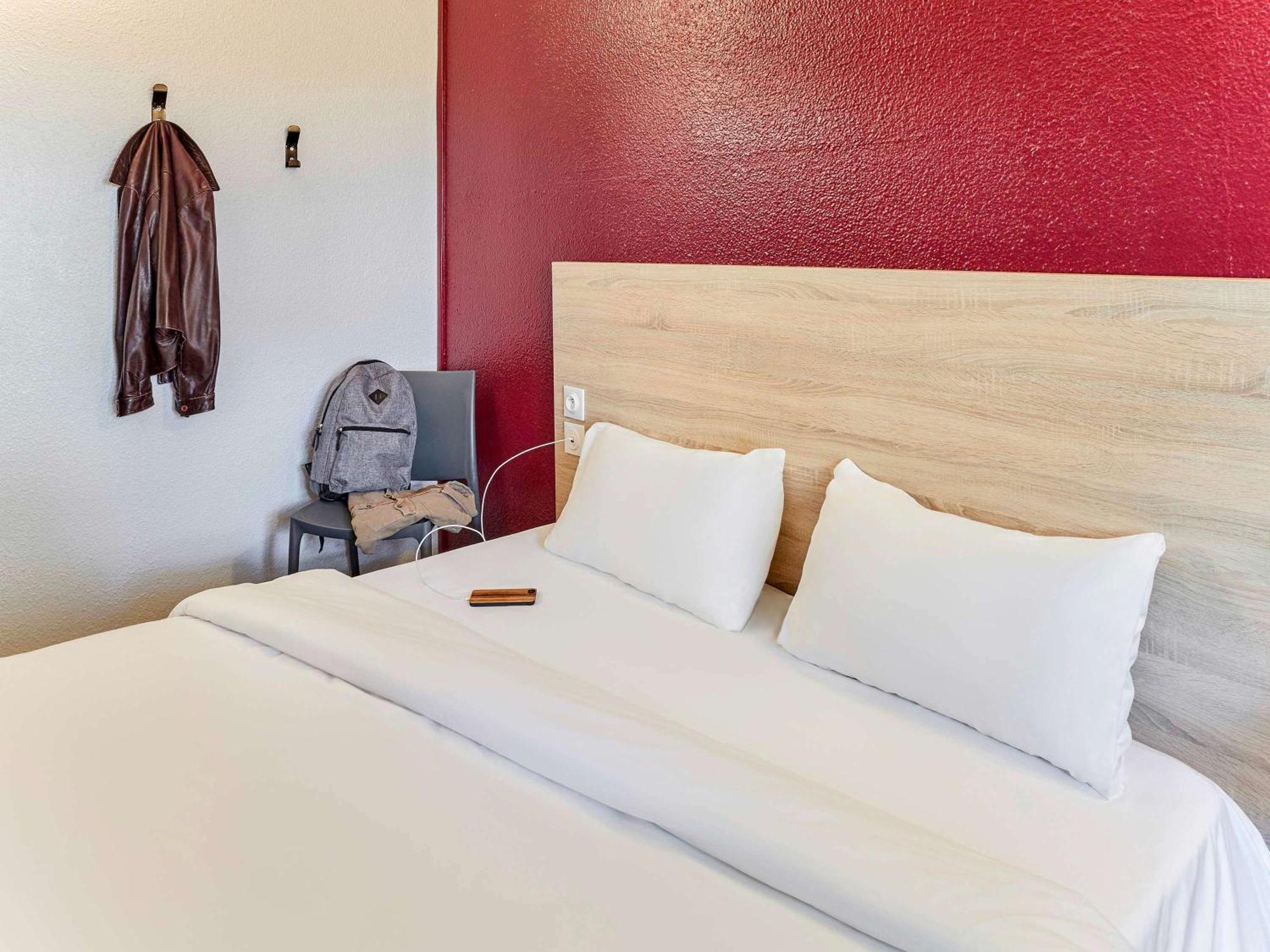 Hotelf1 Le Mans Nord Saint-Saturnin  Ngoại thất bức ảnh