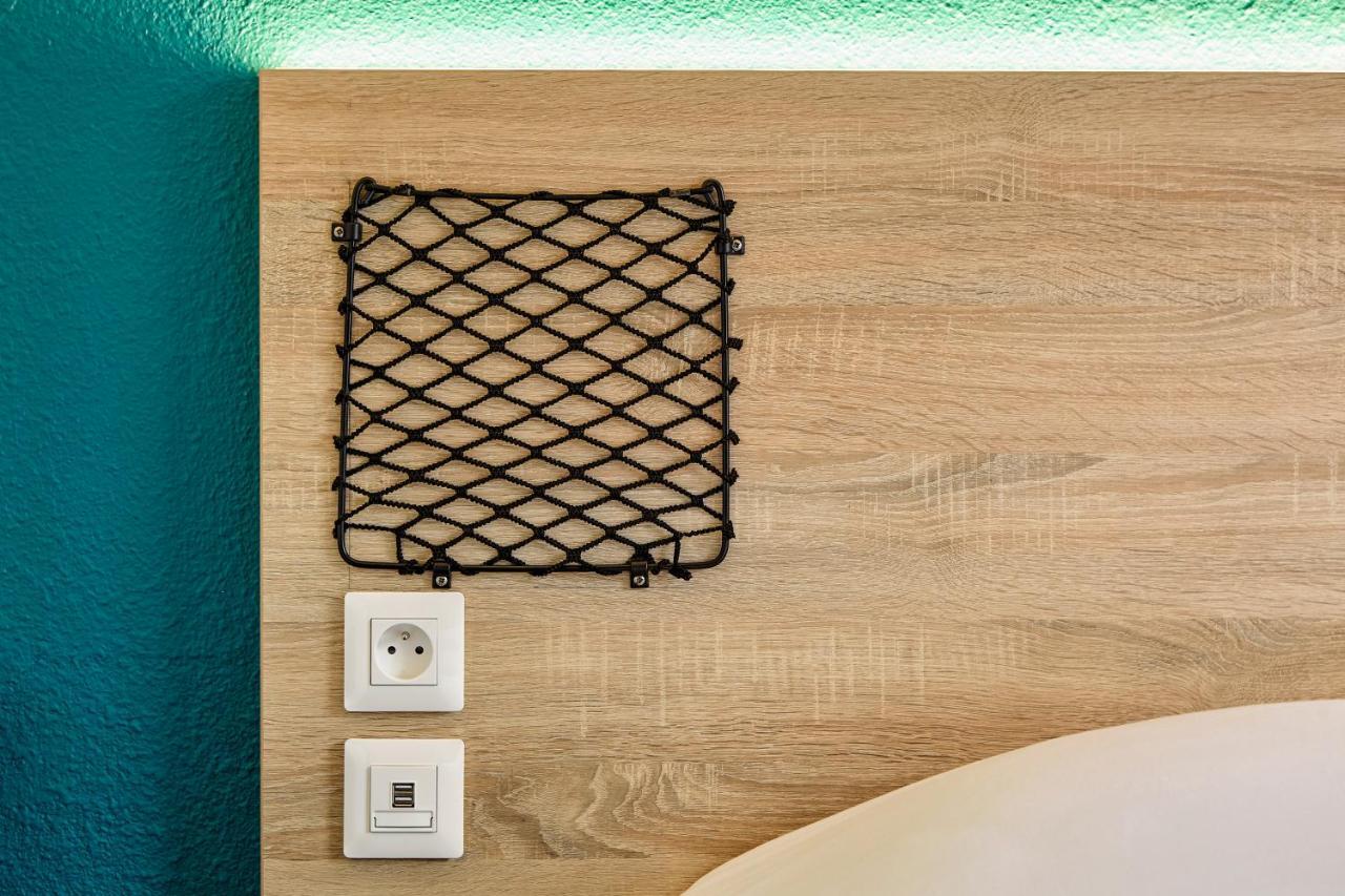 Hotelf1 Le Mans Nord Saint-Saturnin  Ngoại thất bức ảnh